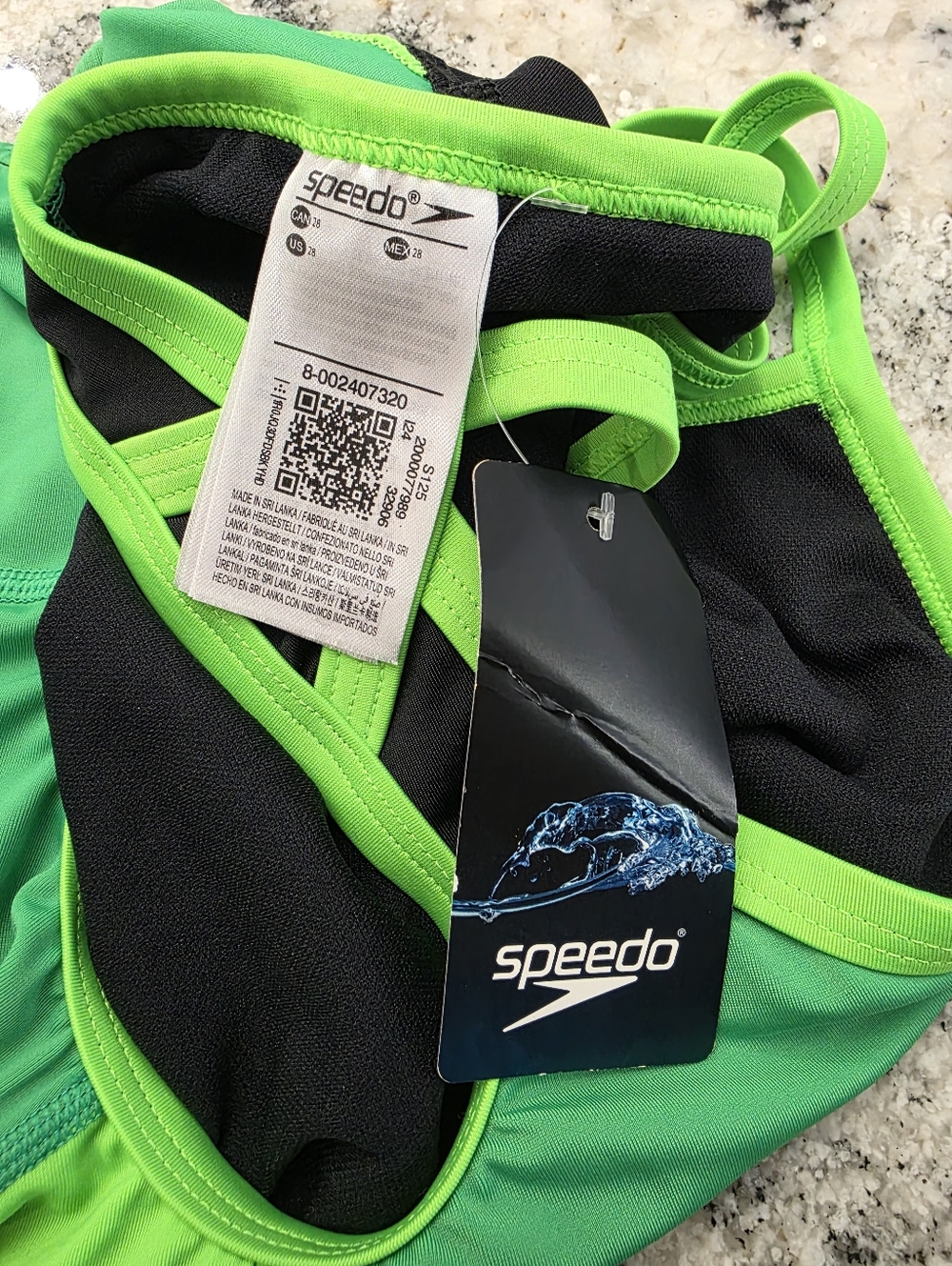 Speedo Women's Solid Flyback One Piece Green. NEW! - Picture 4 of 8